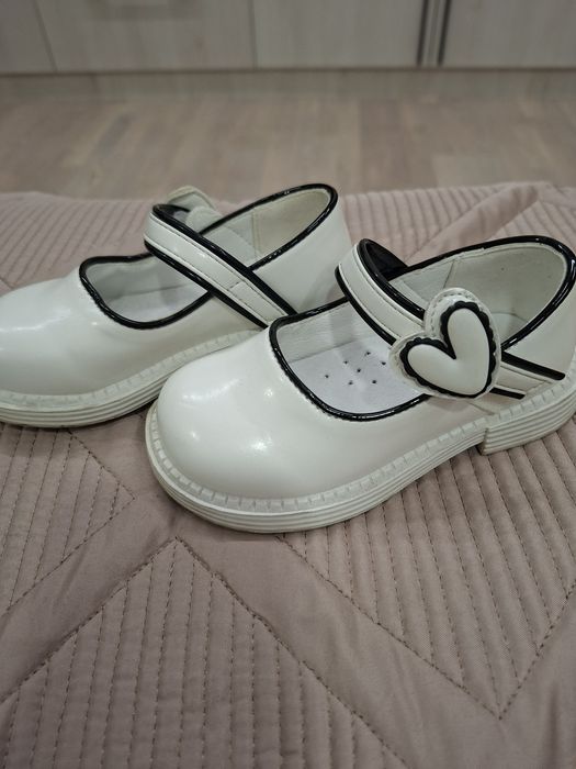 Туфельки нарядные