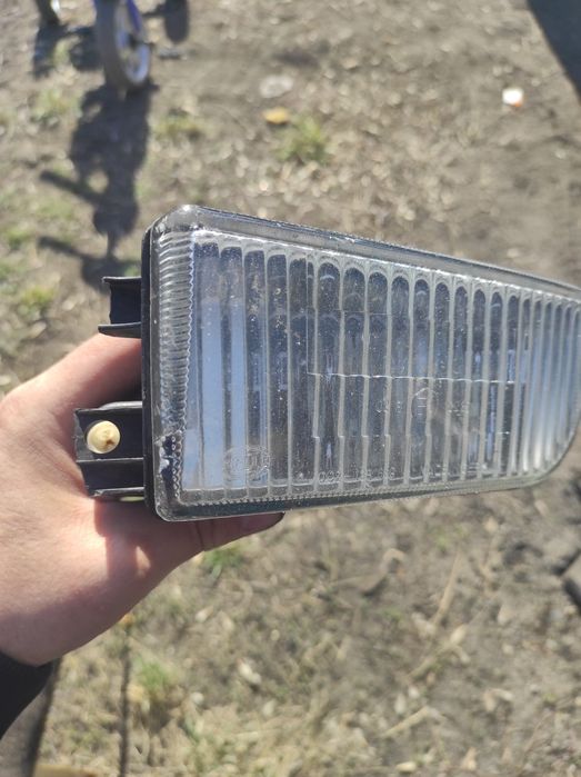 Противотуманная фара на ауди с4 оригинал