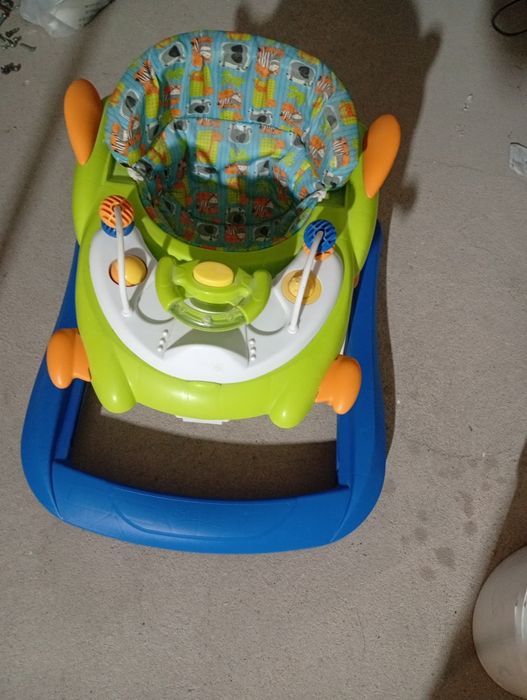 Коляска, ходунки детские.