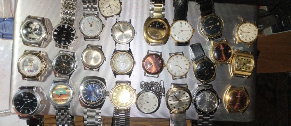 Часы коллекция продам