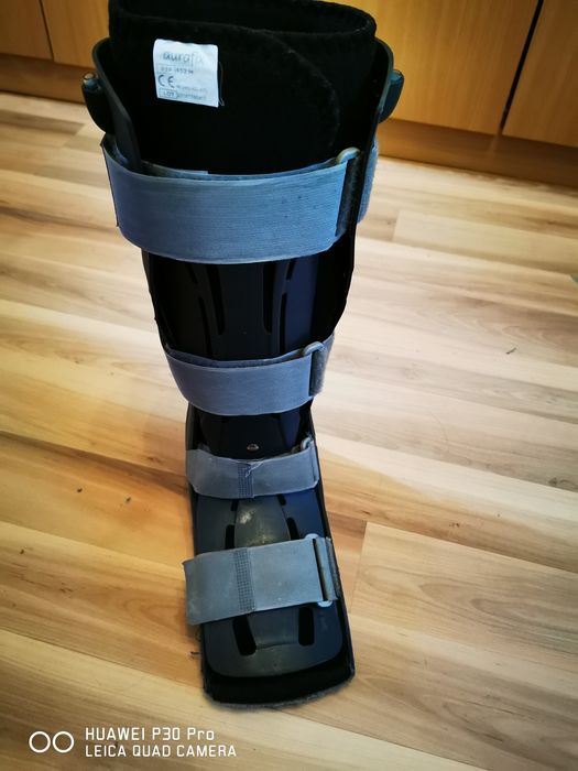 Отропедичен ботуш aurafix