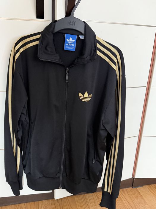 adidas черно горнище размер: s