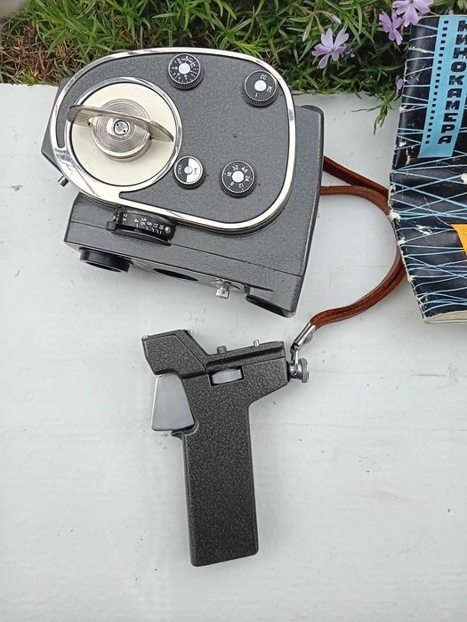 Кинокамера Кварц