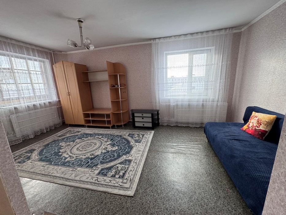 1 комнатная. 1  микрорайон.