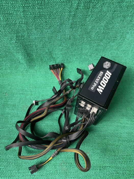 vand sursa cooler master 1000w