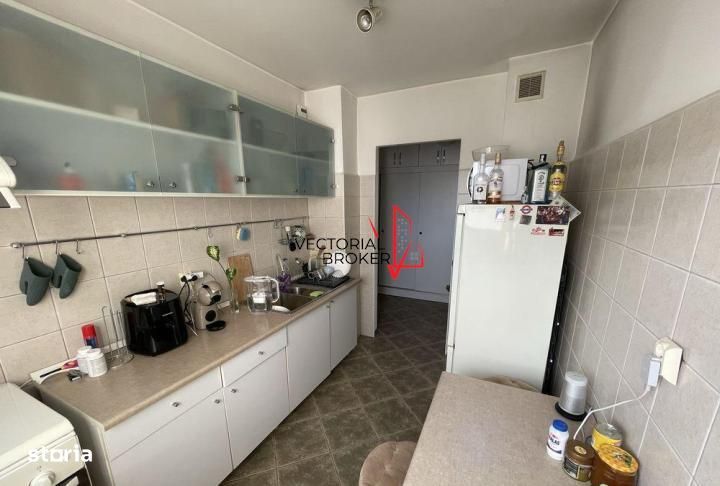 2 camere, semidecomandate, et.5, mobilat si utilat, Basarabia- Diham — fotografia 1
