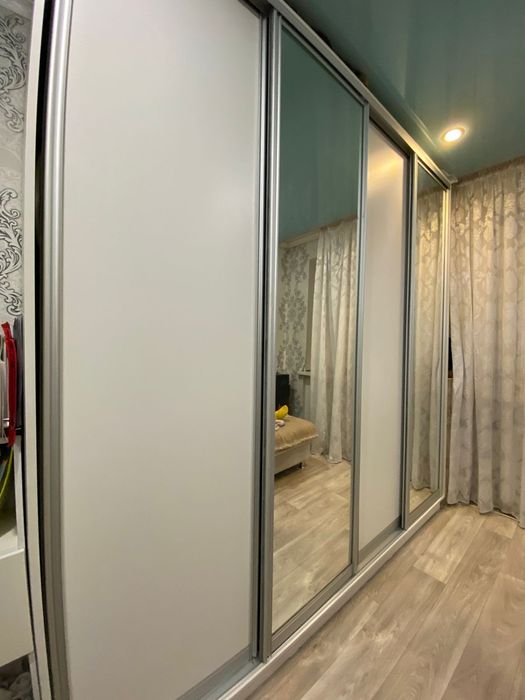 Продам шкаф купе.