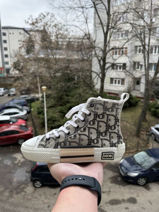 Dior B23 High Top Oblique Logo