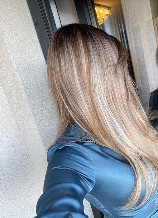 Peruca satena , saten inchis cu suvite  , cu breton ajustabil