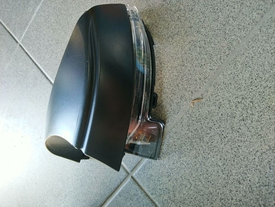 Мигачи огледало за Skoda Octavia 3