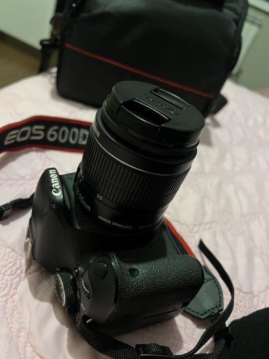 Фотоаппарта Canon 600d
