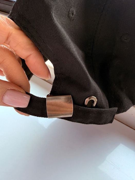 Шапка Prada - нова