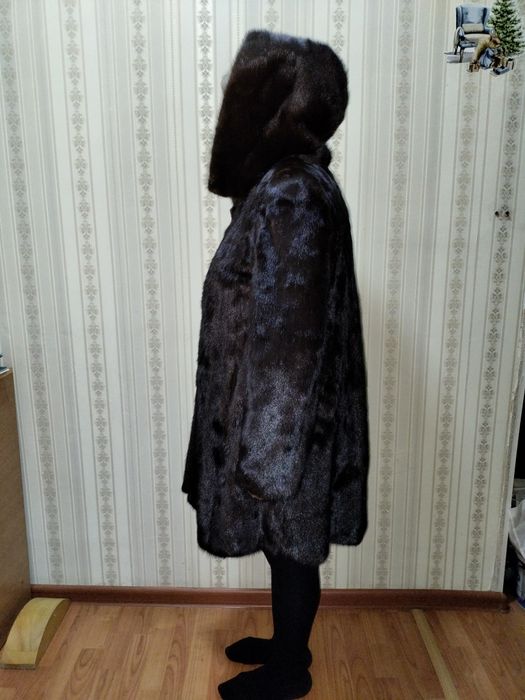 Шубы б/у женские