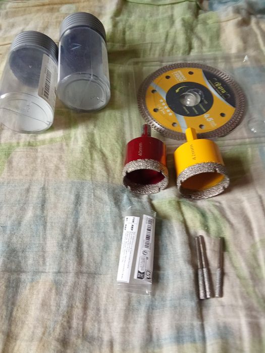 Carote pt faianță și gresie ,citiți cuprinsul anunțului ,