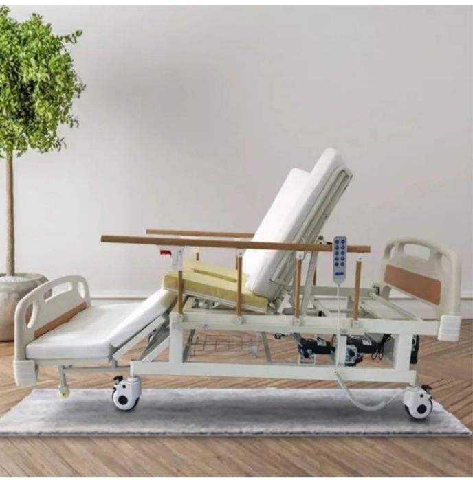 Медицинская кровать