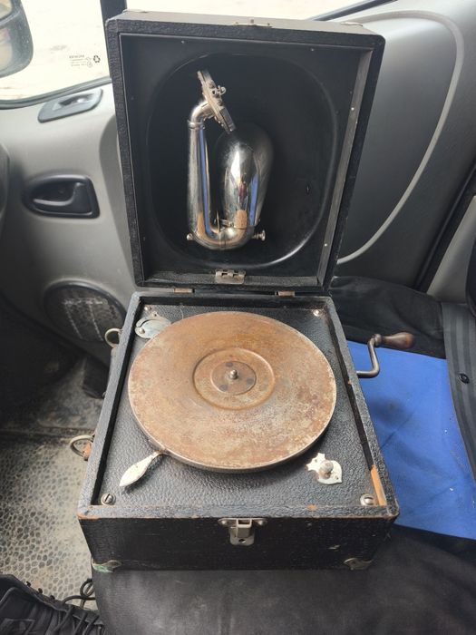 Грамофон decca junior made in London