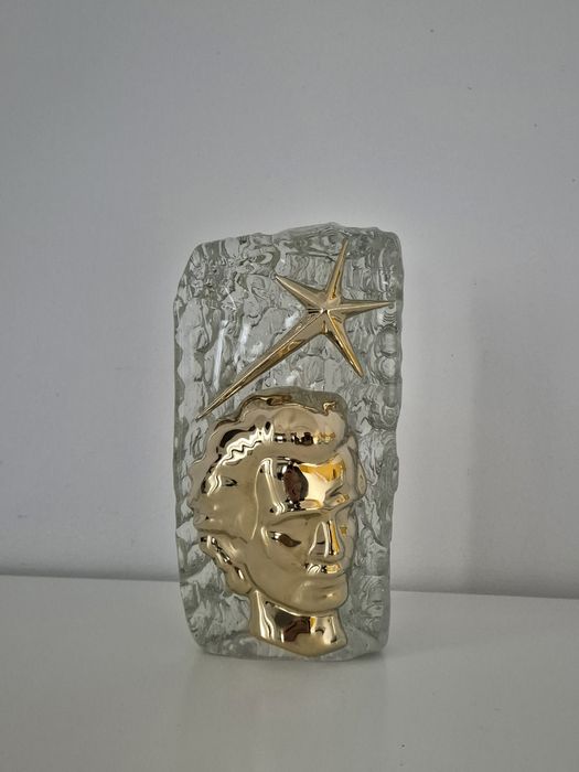 Statueta sticla Mihai Eminescu obiect de colectie