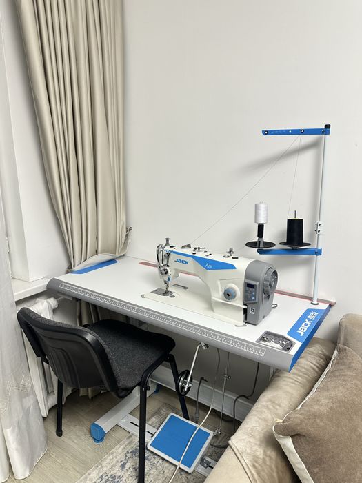 Продается швейная машина Jack A2B