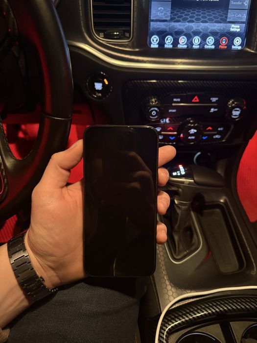 Продам Iphone 15 pro max