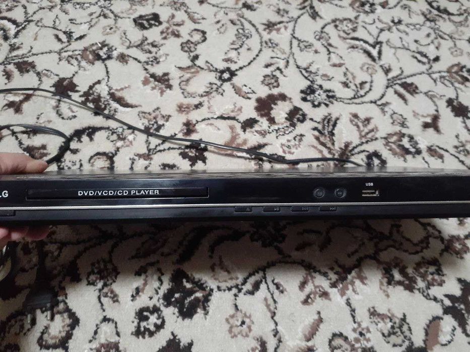 DVD модель LG в рабочем состоянии