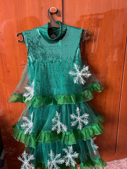 Продам костюм ёлочки