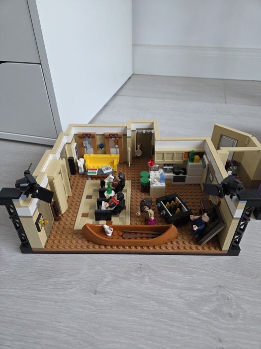 LEGO 10292 Friends Apartments - Asamblat (Ca nou)