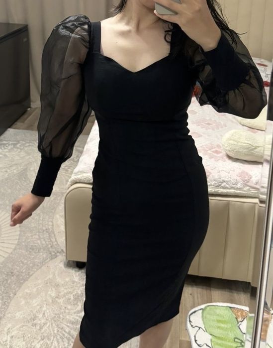 Вечернее черное платье