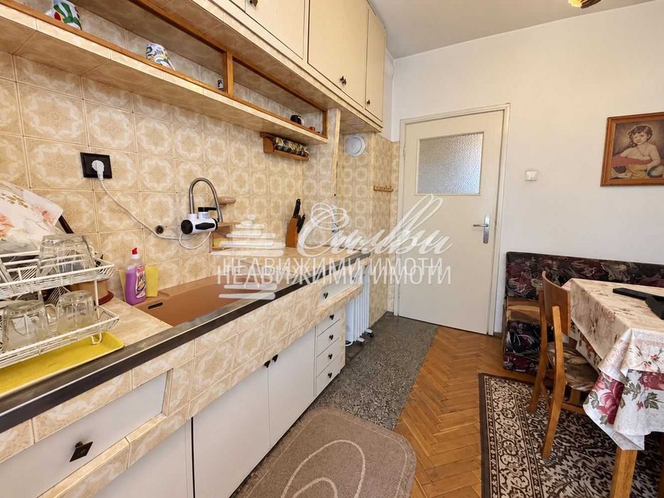 Продава се Четиристаен апартамент в Шумен, Болницата - 100 кв.м за 1650 €/кв.м - Снимка #4