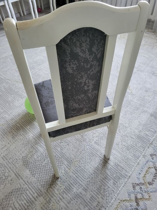 Срочно продам стулья