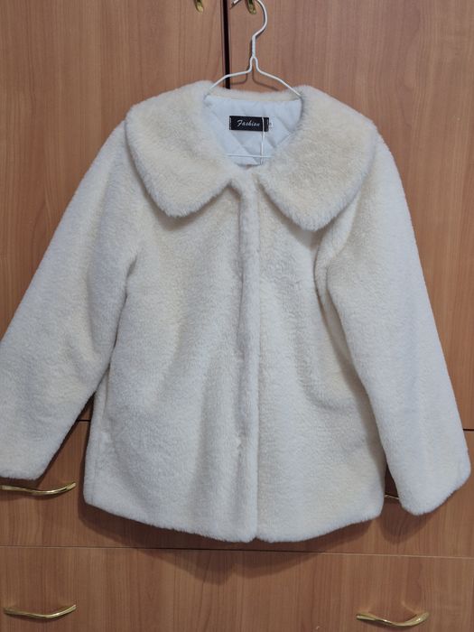 Лёгкая куртка из экомеха