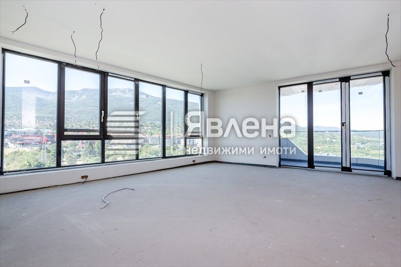 Продава 4-Стаен в Кръстова Вада