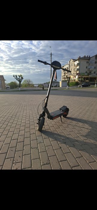 Vând trotinetă kukirin g2 modelul 2026