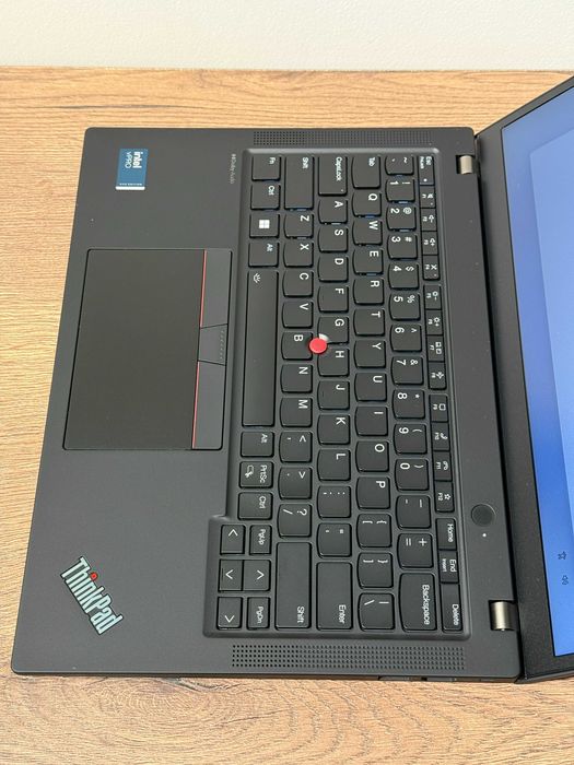 Laptop Business Lenovo ThinkPad X13 Gen5 13.3" Intel Ultra 5 135U 32GB Ram 1TB SSD Win11 Pro 1.1Kg 3 Ani Garantie Factura AlienStore