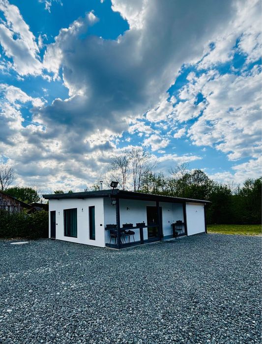 Casuta cu ciubar in Valea Avrigului/La 150 m de Casa Întoarsă !