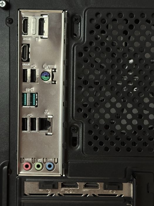 Геймърски Компютър intel core i5-12600k rx6600