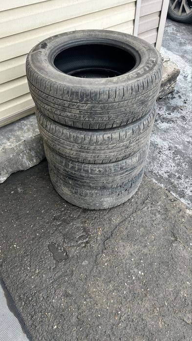 Продам резину летнию на 15