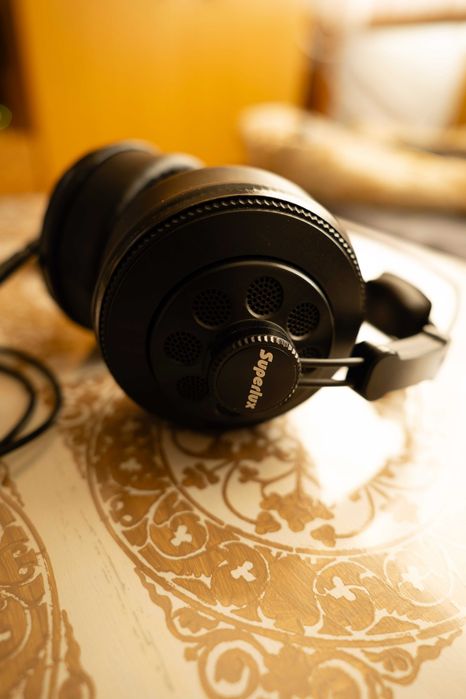 Слушалки Superlux HD688B