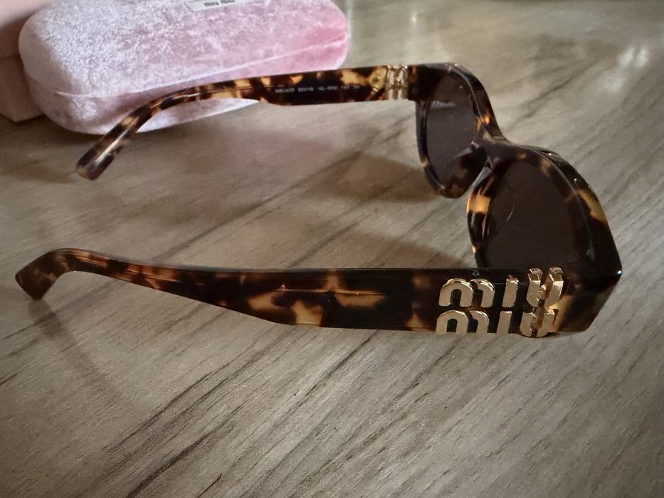 Слънчеви очила miu miu