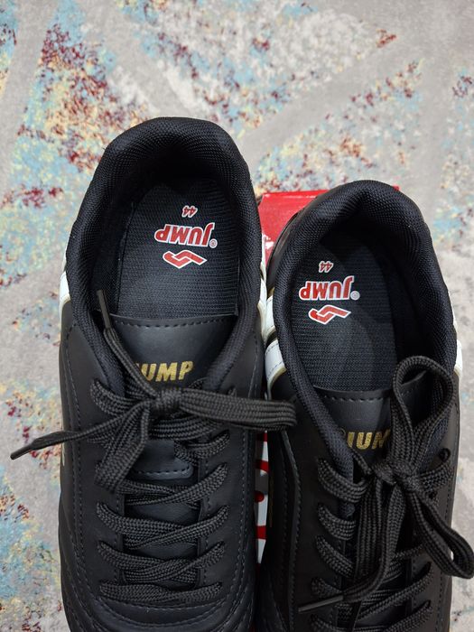 Футболни обувки стоножки