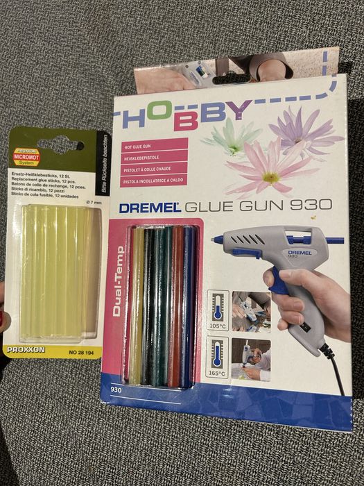 Pistol de lipit glue Gun 930 dual temperature nou, sigilat