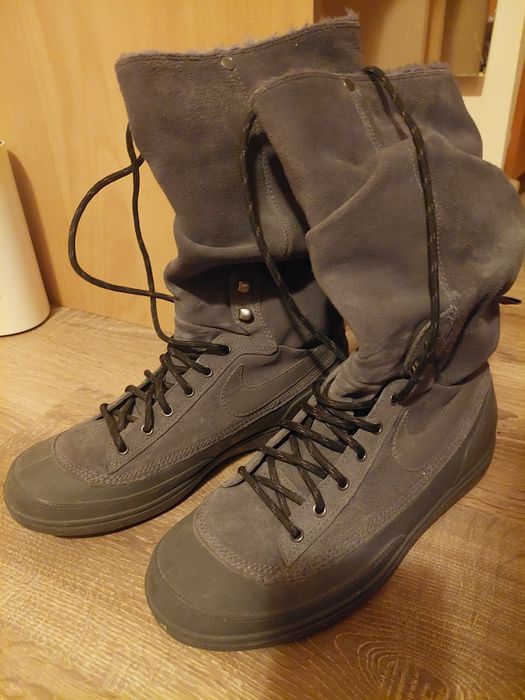 Ghete din piele intoarsa