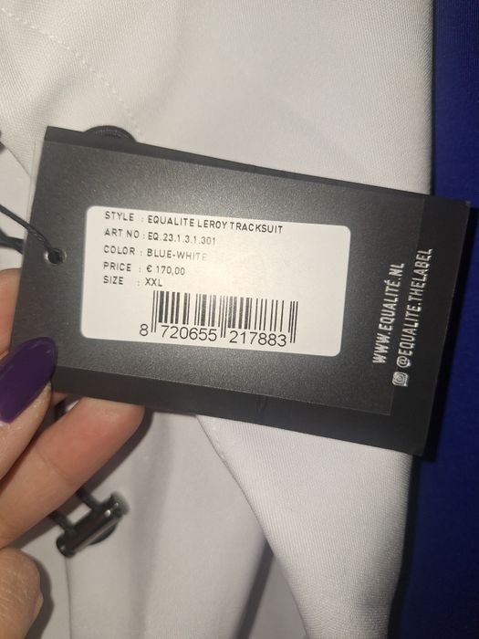 НОВ спортен екип Equalité