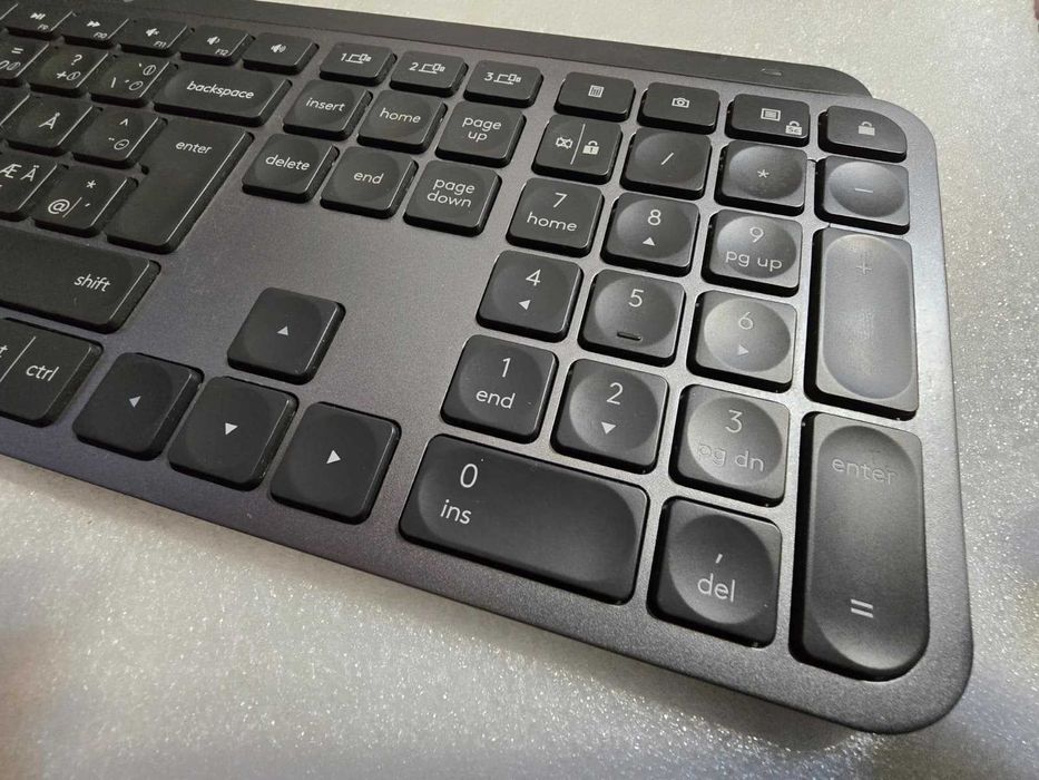 Tastatura wireless Logitech MX Keys, Iluminare, US INTL layout, Gri