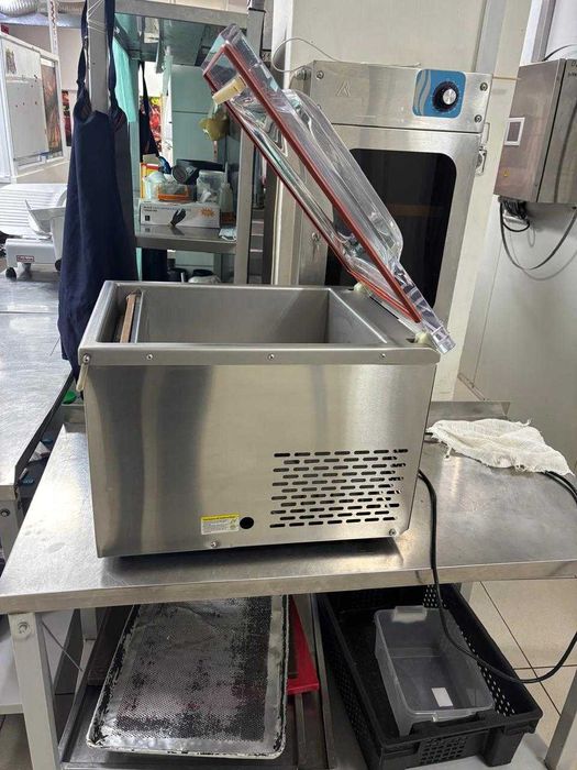 Вакуумный упаковщик