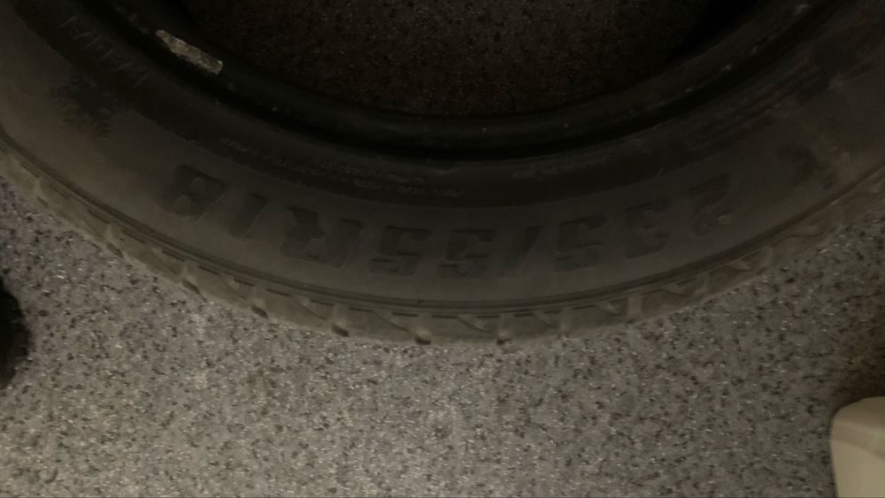 Шины 235/55/18  липучка