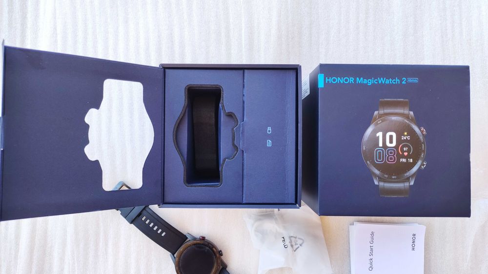 Продавам смарт-часовник Huawei Honor Magic Watch 2