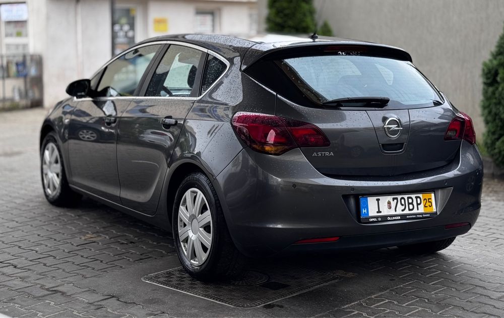OPEL ASTRA J 1.6 benzina automata euro5