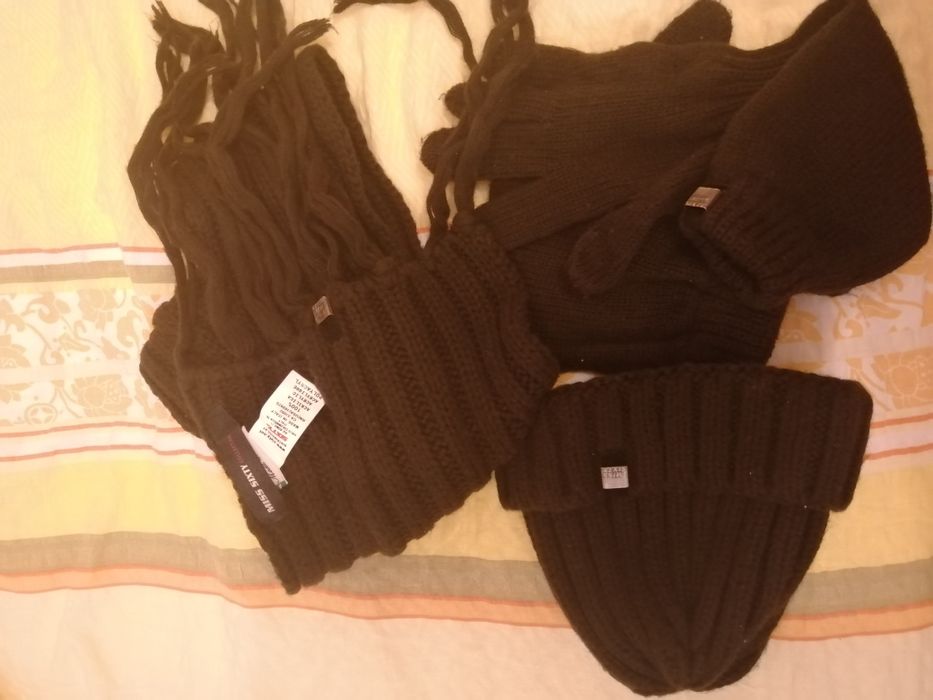 Комплект "MISS SIXTY"-шал, шапка, дълги ръкавици