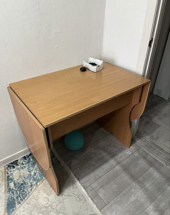 Продам раскладной стол