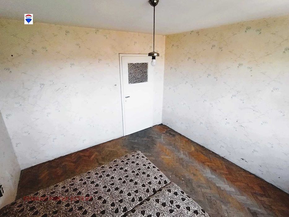 Продава се Тристаен апартамент в Русе, Родина 2 - 81 кв.м за 1123 €/кв.м - Снимка #7